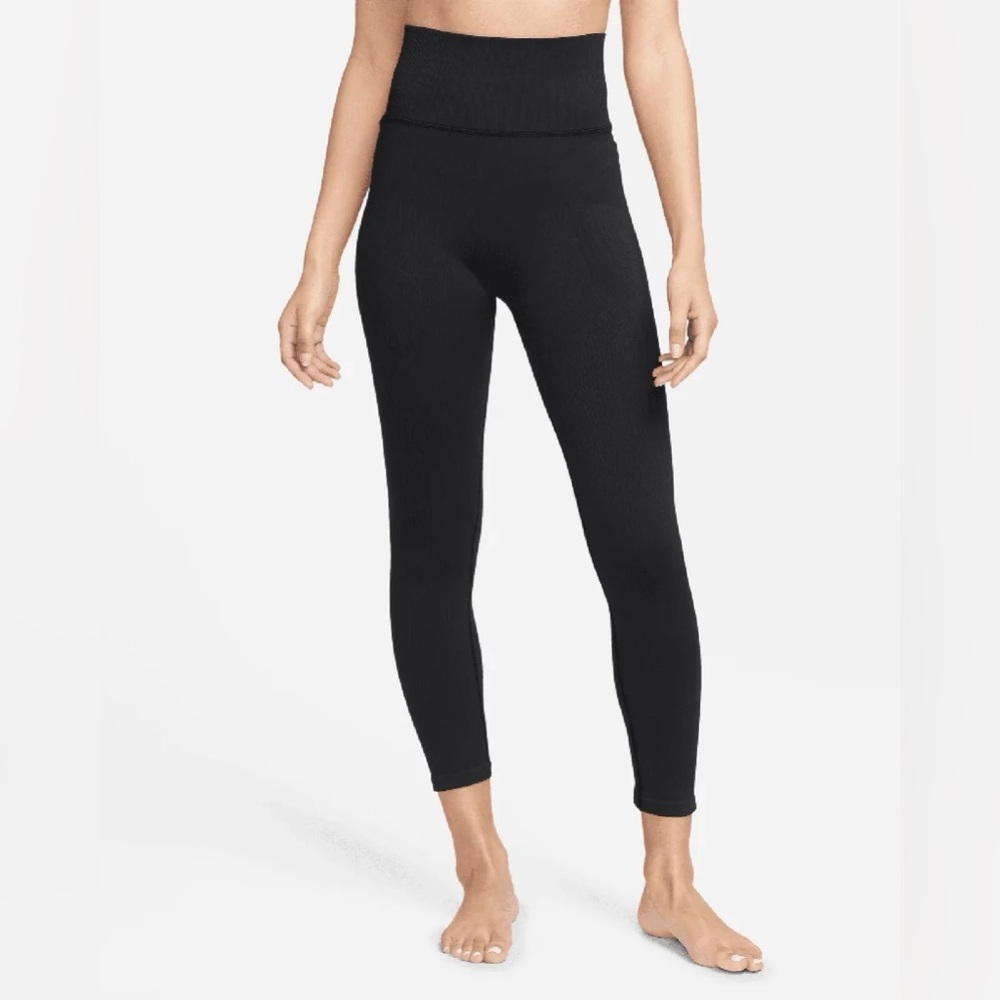 NWT Nike Black Yoga Dri-FIT ADV Tight Fit High-rise 7/8 Length Leggings